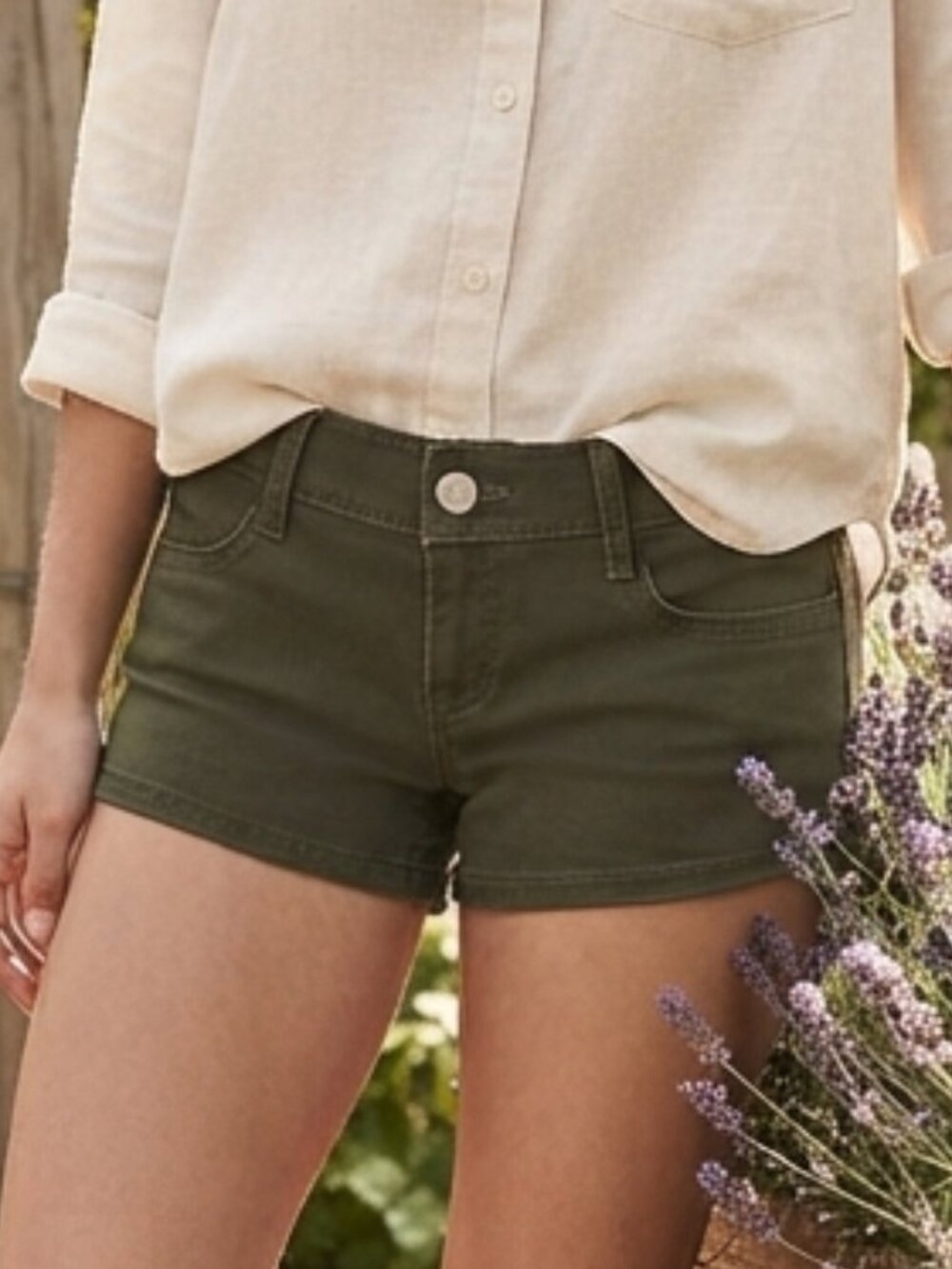 HOLLISTER Olive Green Low-Rise Short Shorts Size 1/25